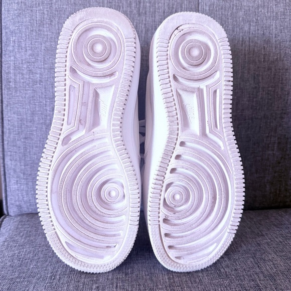 NIKE Air Force 1 PLT.AF.ORM Triple White
Size 7.5
Style DJ9946-100 - Picture 7 of 16